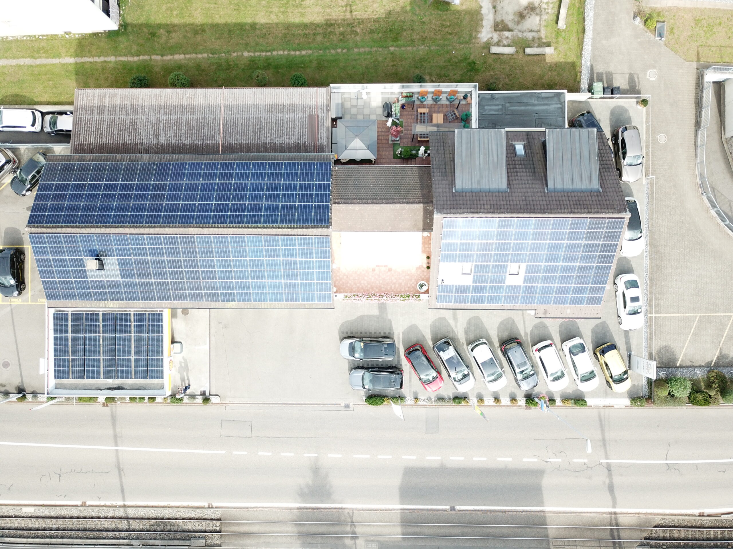 Solaranlage auf Autogarage